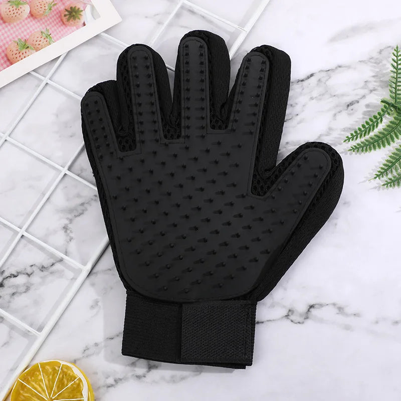 Pet Glove Grooming | Billu Pet Boutique